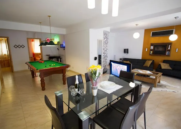 Gold - Central, Cozy, A Fun Place Like No Other Appartamento Sliema