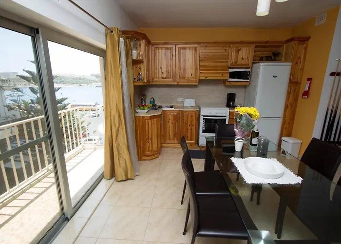 Gold - Central, Cozy, A Fun Place Like No Other Apartamento Sliema
