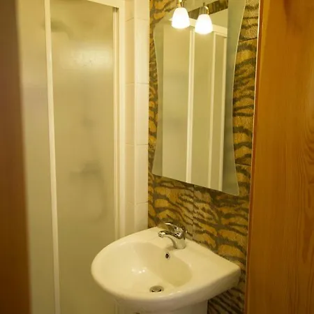 Gold - Central, Cozy, A Fun Place Like No Other Sliema